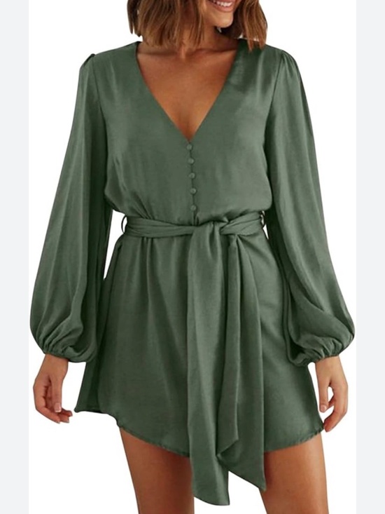 PrettyGarden Dresses & Skirts - Pretty Garden Green Satin Dress Size Medium